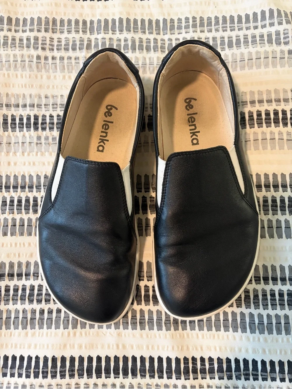 be lenka Eazy Black Slip-On Sneakers unisex size 43